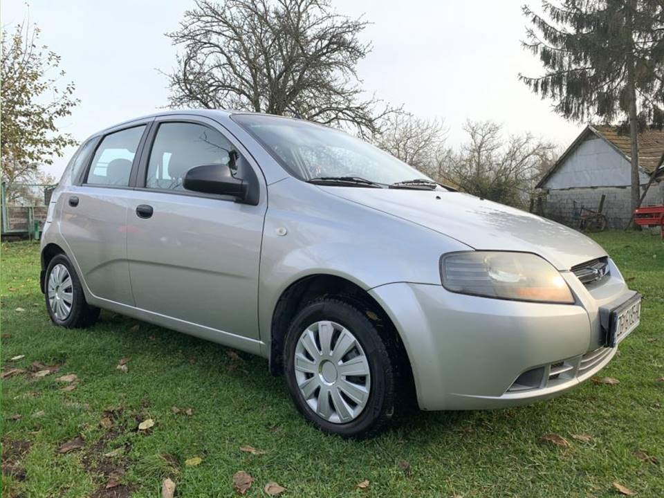 AVEO CHEVROLET FRONT LEFT